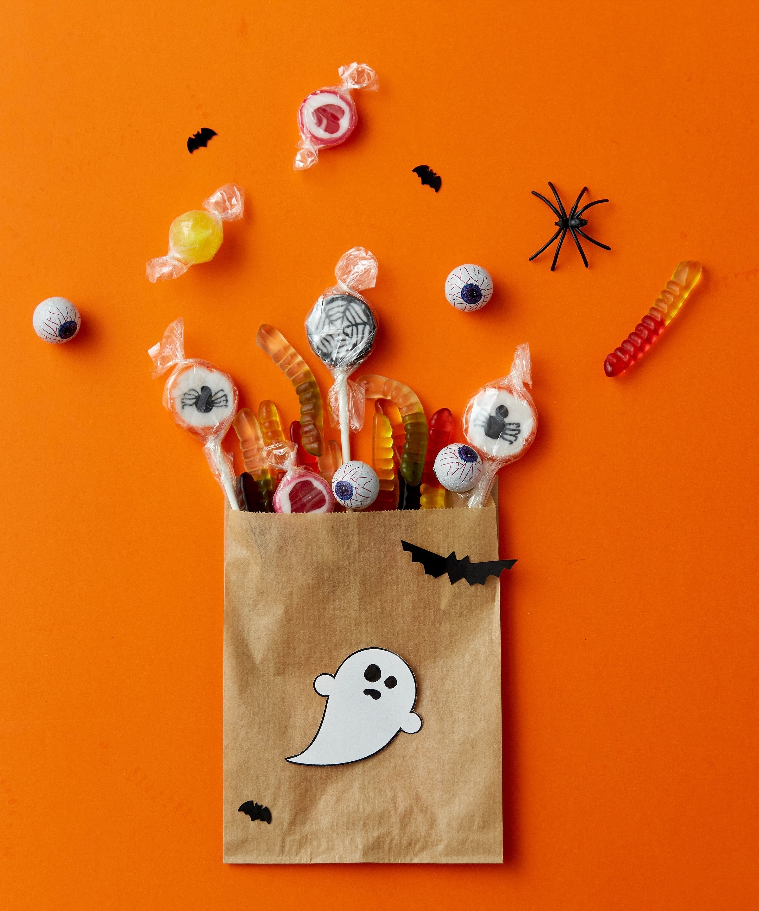How to Put Together the Best Halloween Party Bags