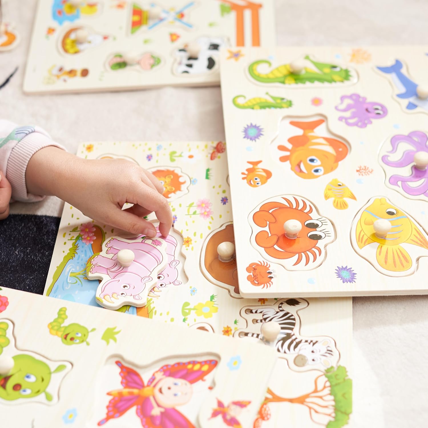 Early Learning Wooden Peg Wildlife Puzzles