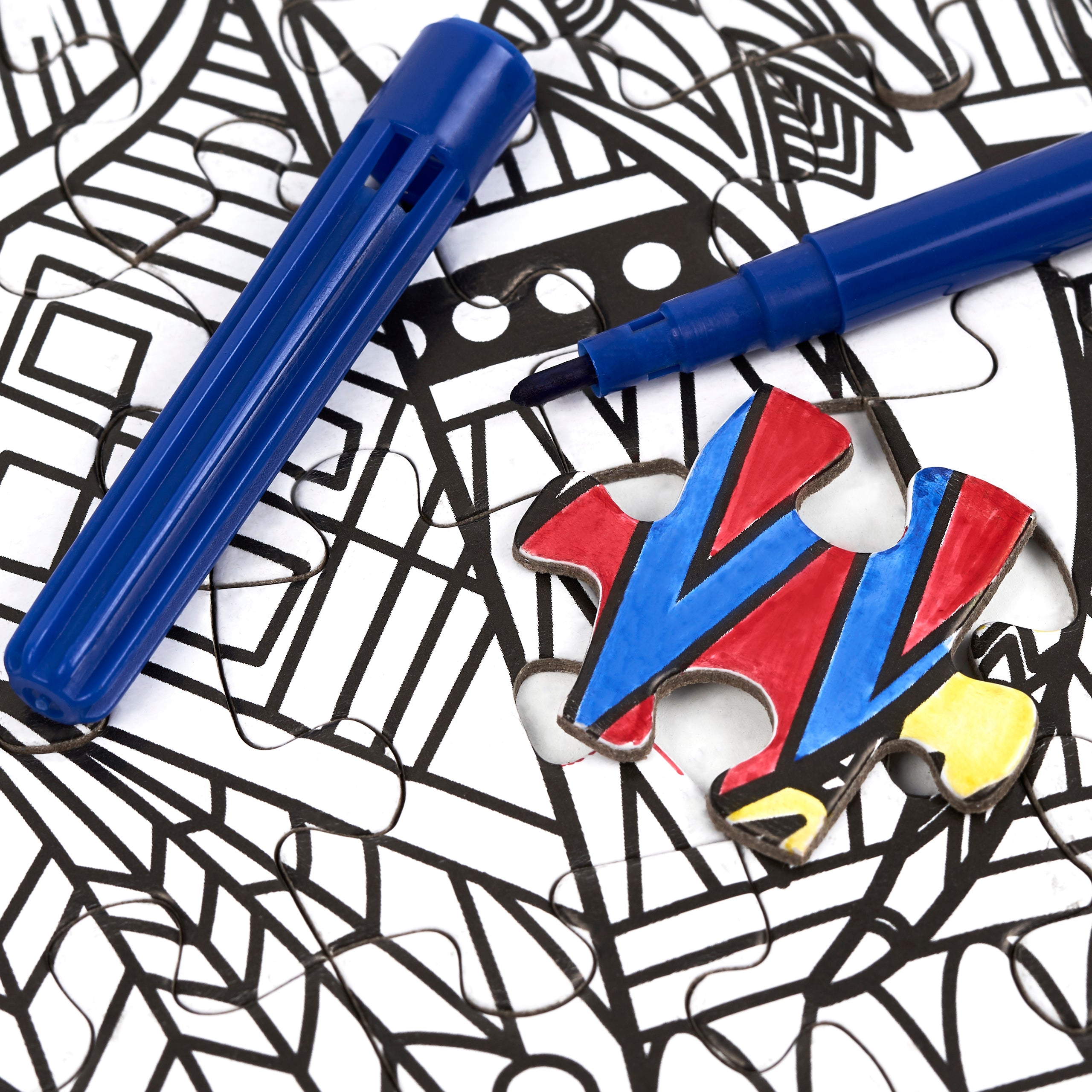 500pcs Colour-In Elephant Puzzle with 6 Pens