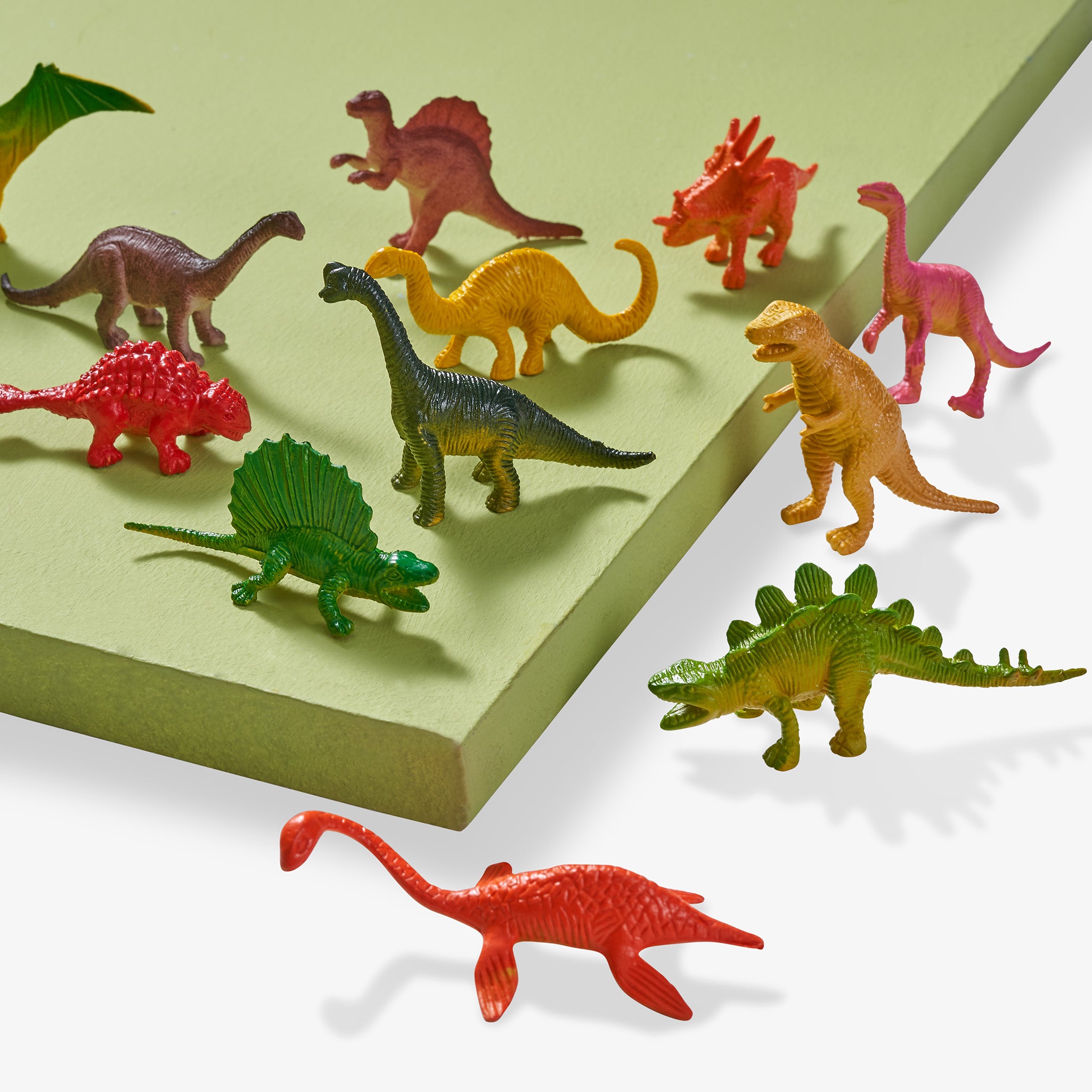 70 Mini Dinosaurs Play Set